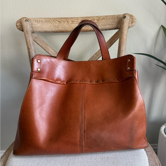 Sezane Handbags - Sezane Sam leather tote bag